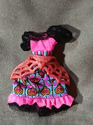 MONSTER HIGH G1 ACCESORIOS: OUTFIT de Muñeca DRACUBECCA serie ''FREAKY FUSION''