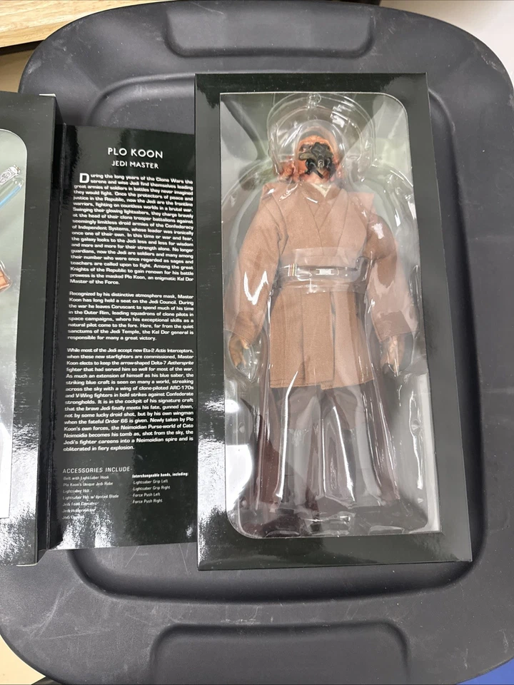 Figura de acción Sideshow Star Wars Plo Koon 12 pulgadas Foto 2 de 3