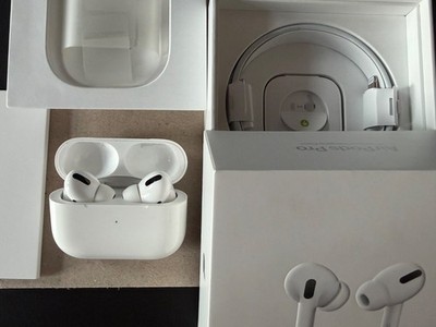 Apple AirPods Pro 1. Generation - kabelloses Case - gepflegt - Noise Cancelling
