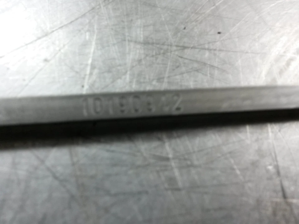 Engine Oil Dipstick For 96-99 Chevrolet K1500  5.7 10190942 - Image 3 of 4