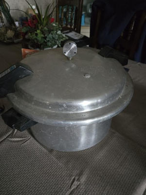#ad Mirro Vintage Pressure Cooker Canner Will Need Replacement Gasket $30.00