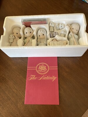 PRECIOUS MOMENTS O COME LET US ADORE HIM~Christmas Nativity Set, Book, Cassette