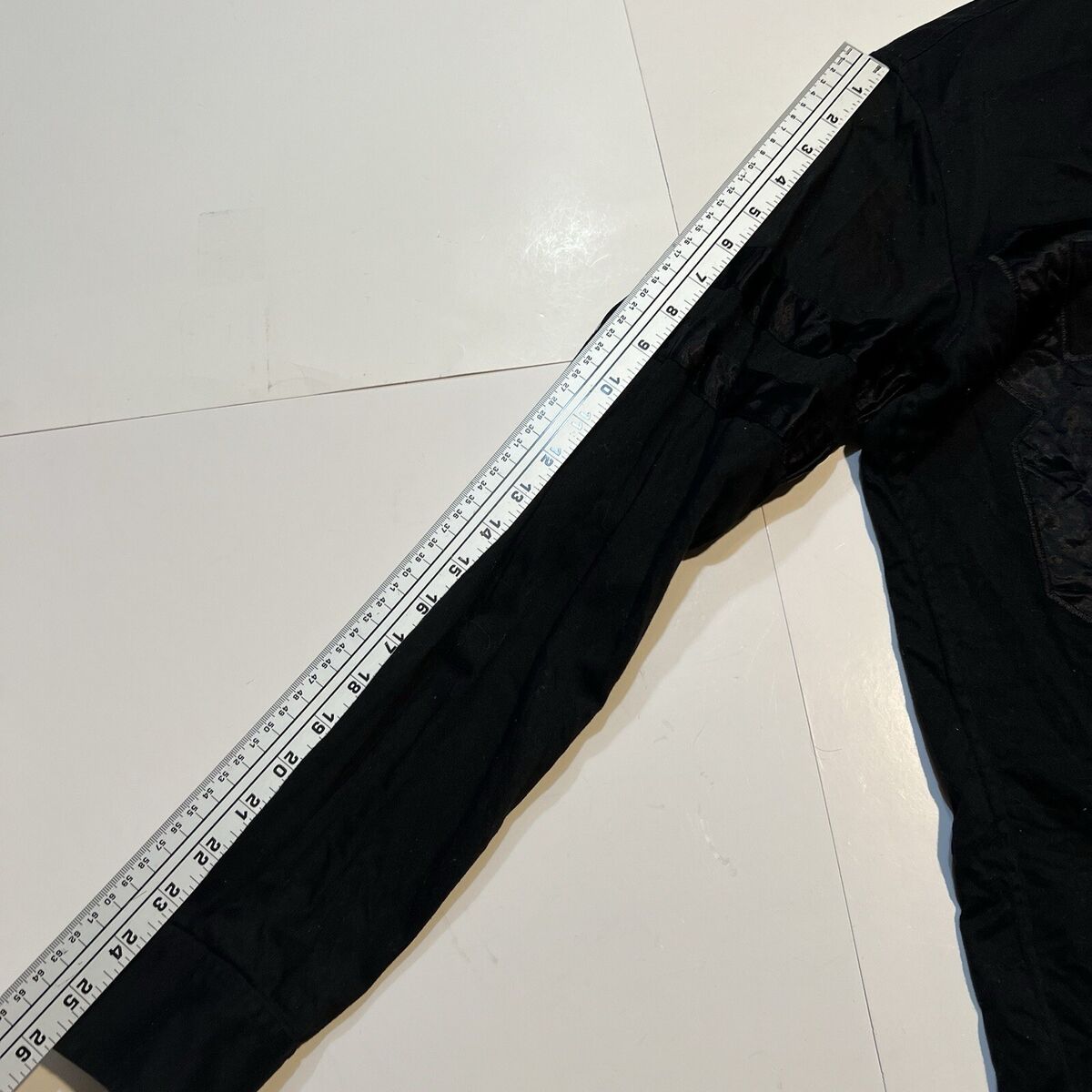 KITH Kithset 82 Black White Button Up Satin Numbered Futbol KITH Kithset 82 Black White Button Up Satin Numbered Futbol