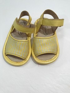 infant girl sandals size 2