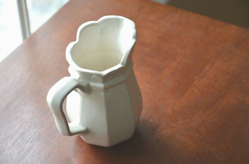 McCOY USA Pottery 5" White Pitcher Country Goose MCM cottagecore farmhouse - Picture 9 of 9