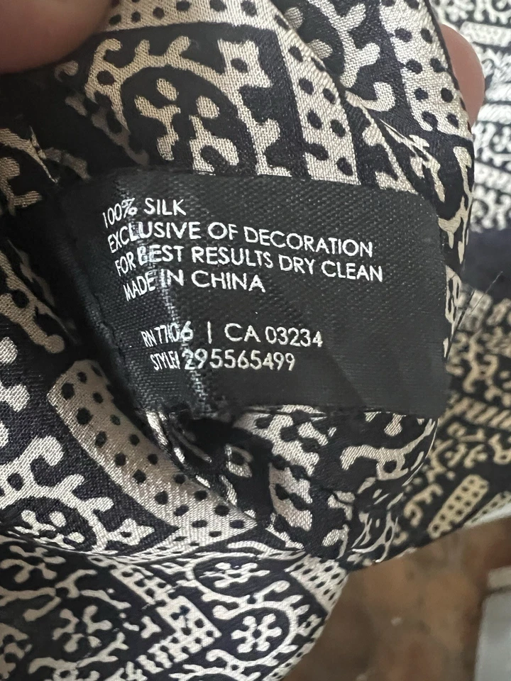 Camiseta sin mangas Club Monaco 100 % seda blanca y negra - Talla M Foto 3 de 4