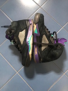 Air Jordan 5 special edition nere e viola, EU40 messe una volta perché  piccole | eBay