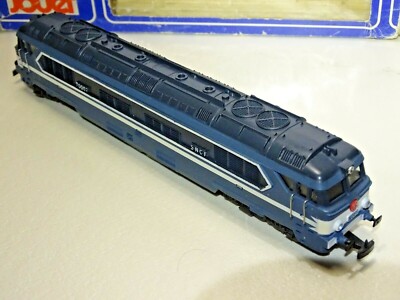 JOUEF ( 8561 ) JOLIE LOCOMOTIVE DIESEL CC 70002 DE LA SNCF EN
