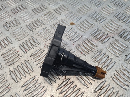 BMW 3 SERIES F30 F31320i 2013 N20B20A ENGINE OIL LEVEL SENSOR 8608779 #3A - Picture 7 of 10