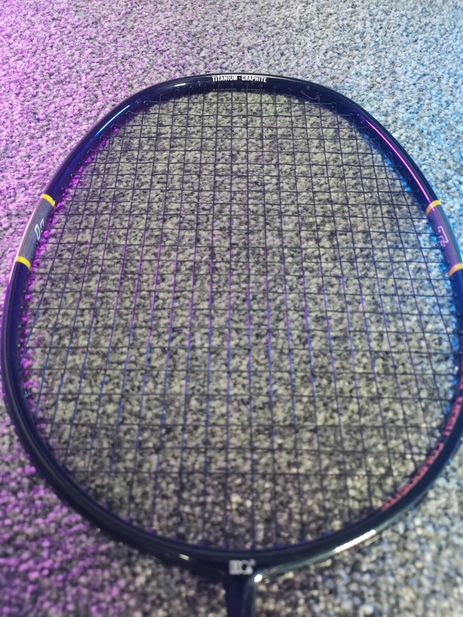 HI QUA SWING POWER 900 Badminton Racket PREOWNED