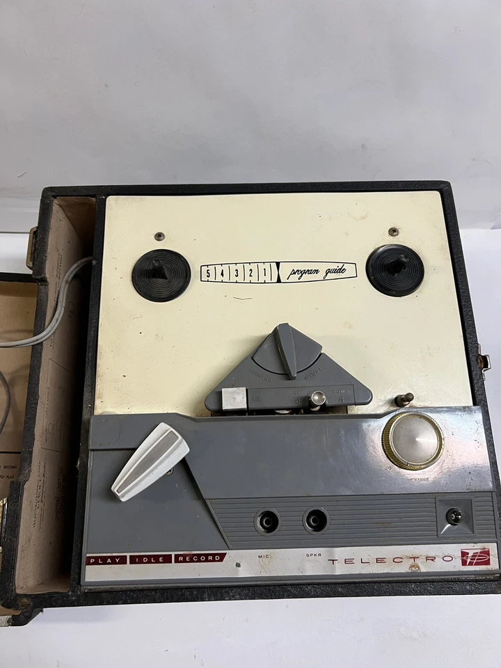 Радиомагнитофон Telectro от Emerson. Модель Mm-113. Винтажный магнитофон. - Изображение 2 из 4