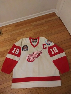 Steve Yzerman Detroit Red Wings NHL Vintage Nike 1998 Stanley Cup Jersey Size 52