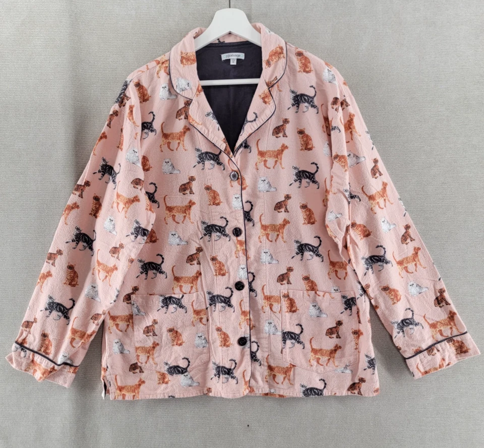 Juego de pijama felino de franela mediana PJ Salvage para mujer estampado de gato por todas partes Foto 2 de 4