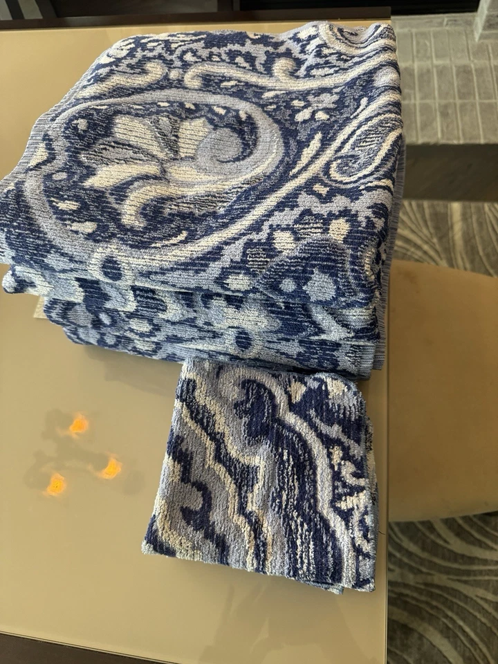 Ralph Lauren Bath Towel Set Vintage 1990s Blue& White Paisley  Print NICE - Image 3 of 3