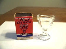 Vintage Flint Eye Bath Cup with Box