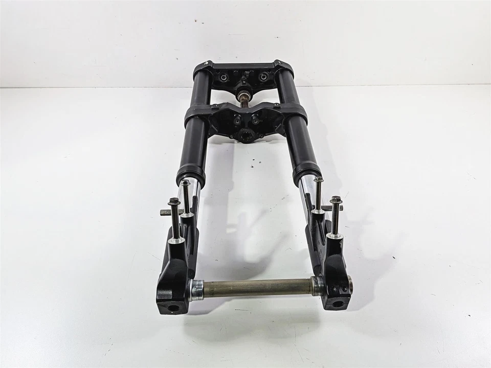 2014 Suzuki M109R VZR1800 Boulevard garfo dianteiro conjunto de eixo triplo árvore 51103-48G31 - Imagem 4 de 4