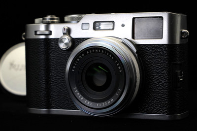 Fujifilm X100F 24.3MP Digital Camera Silver US Duty Paid Japan