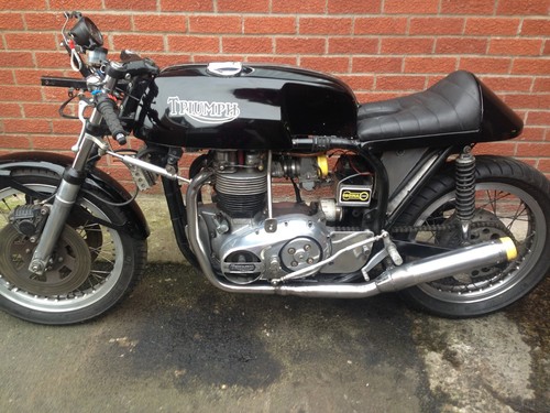 Triton Cafe Racer Classic racing Nourish Weslake