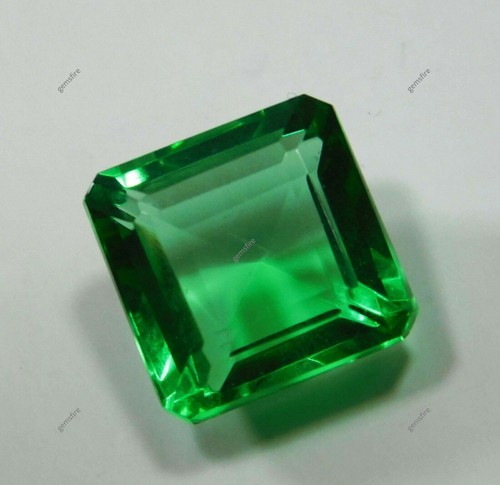 Pierre précieuse lâche péridot vert forme carrée 8,70 ct certifié naturel