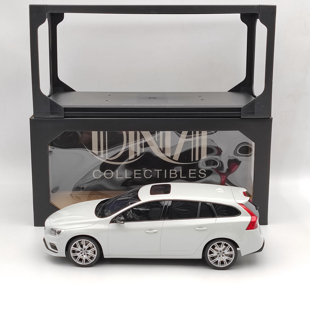 VOLVO V60 ホワイト ミニカー 18/1 41RrNyDqP6L._UF894,1000_QL80_.jpg