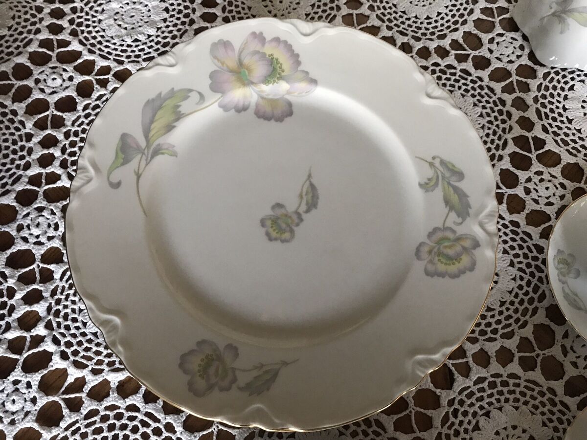 THOMAS GERMANY (1925 ) ROSENTHAL DINNERWARE SET- pattern THOMAS GERMANY (1925 ) ROSENTHAL DINNERWARE SET- pattern