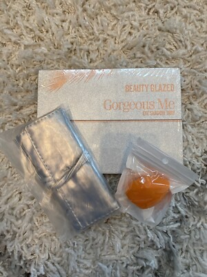 Beauty Glazed Gorgeous Me - Eye Shadow Tray w/ Brush Set & Sponge! New!