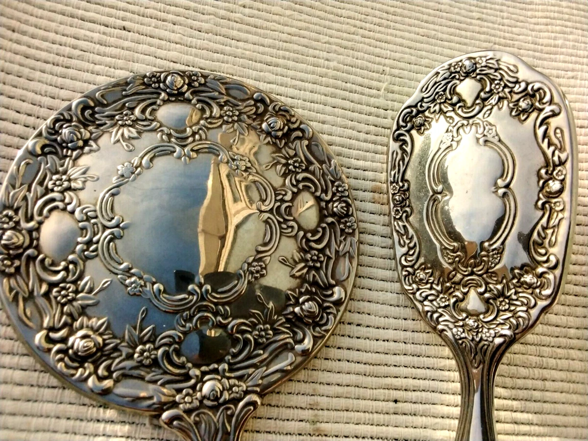 VINTAGE E P N S SILVER METAL DRESSING TABLE SET MIRROR BRUSH