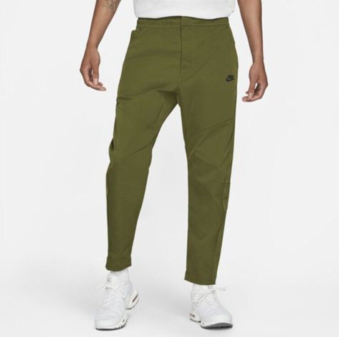 NIKE TECH PACK CARGO WOVEN UTILITY PANTS SIZE M (DR9101 326) OLIVE