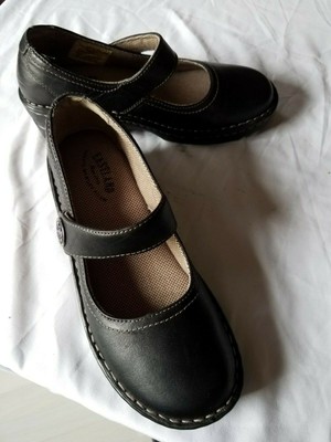 black wedge mary jane shoes