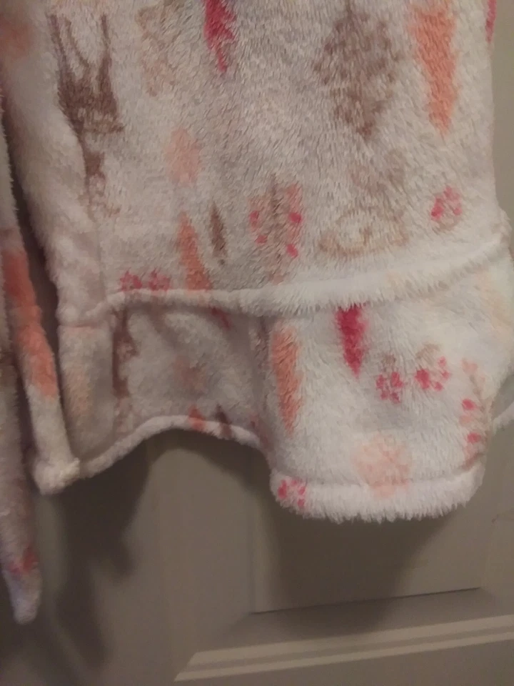 Халат для девочек Laura Ashley белый с зимней сценой очень мягкий теплый уютный размер 6/6X - Изображение 3 из 4