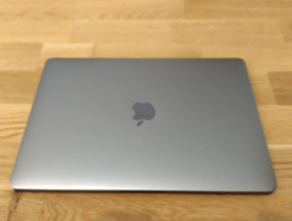 Apple MacBook Pro 13" Retina 2017, 8GB, 256GB SSD, Space Gray - Top Zustant! - Bild 2 von 3