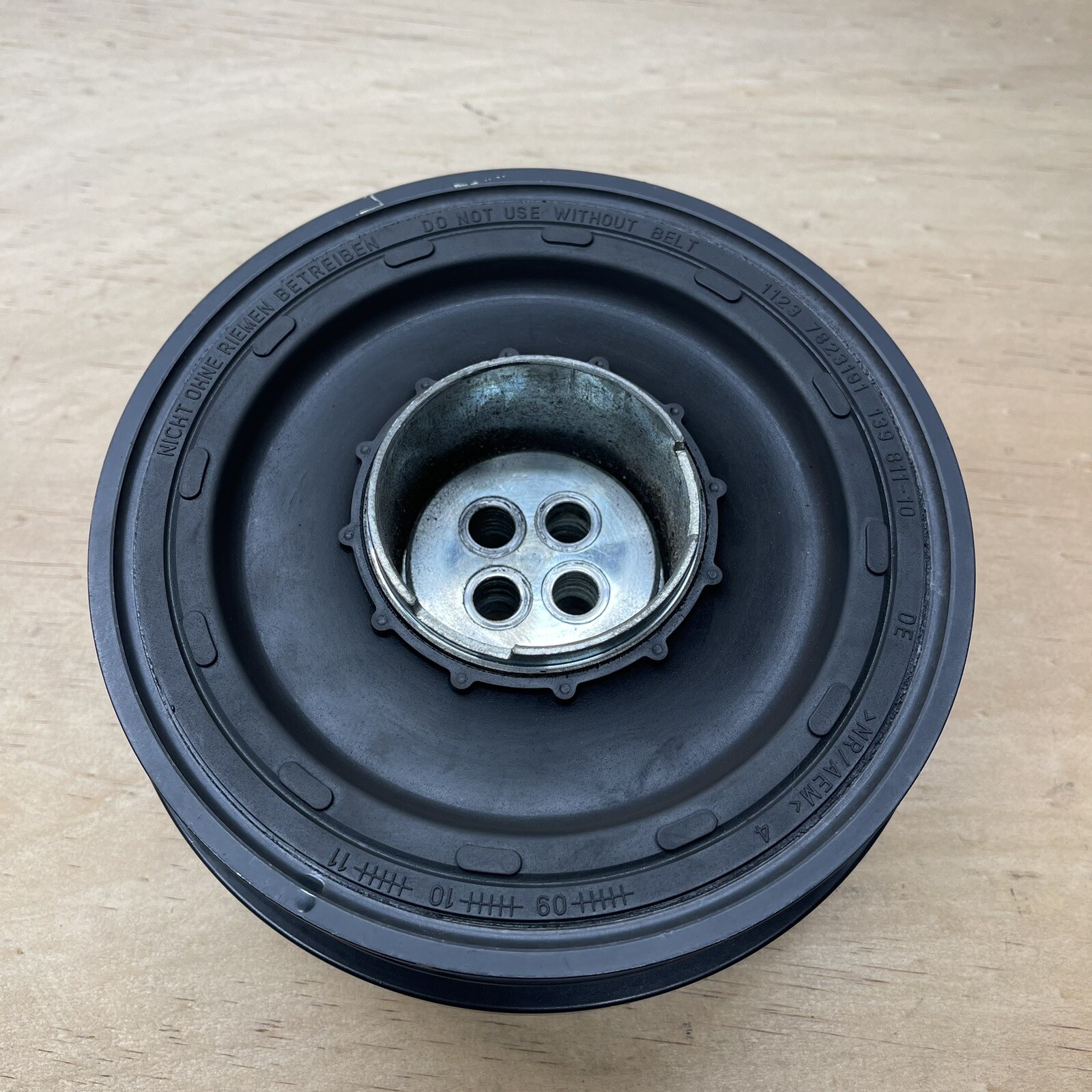 Vibration Damper Crankshaft Pulley For BMW E81 E87 E88 LCI E90 2.0