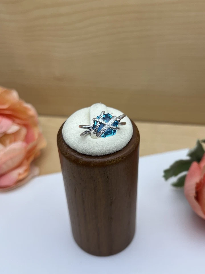 Anillo envolvente de cable de topacio azul David Yurman 9 Foto 4 de 4