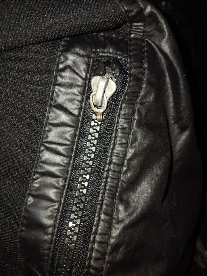 Emporio Armani EA7 men's  Bomber Jacket Black Size 52 (L/XL) designer label  - Image 4 of 4