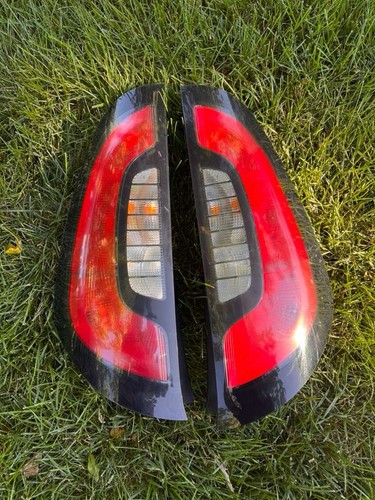 Kia Soul 2015 OEM Tail Lights (Pair) – Excellent Condition
