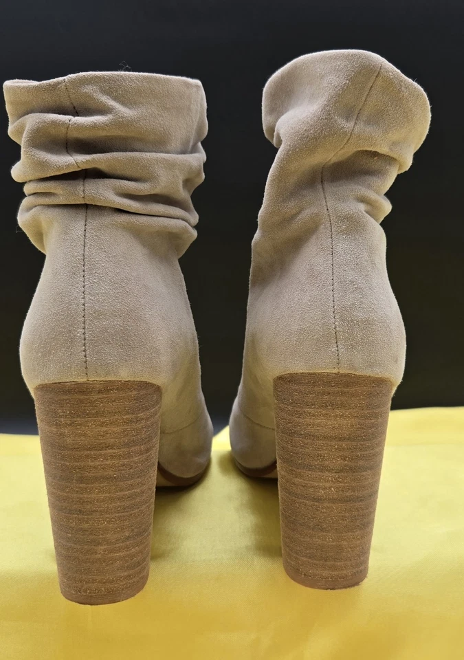 Botines holgados de gamuza tostada Kristin Callari Chinese Laundry con Kristin Callari talla EE. UU. 7 EU... Foto 2 de 4