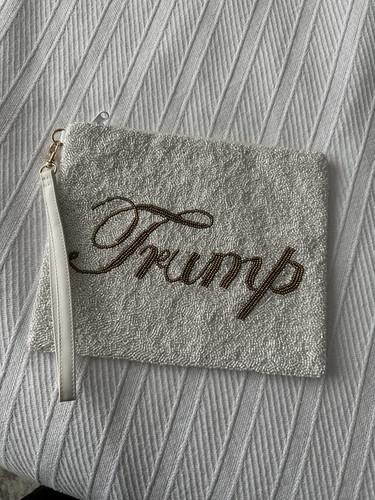 Trump Large Beaded Pouch With Zipper And Leather Wrist Strap - Ivory