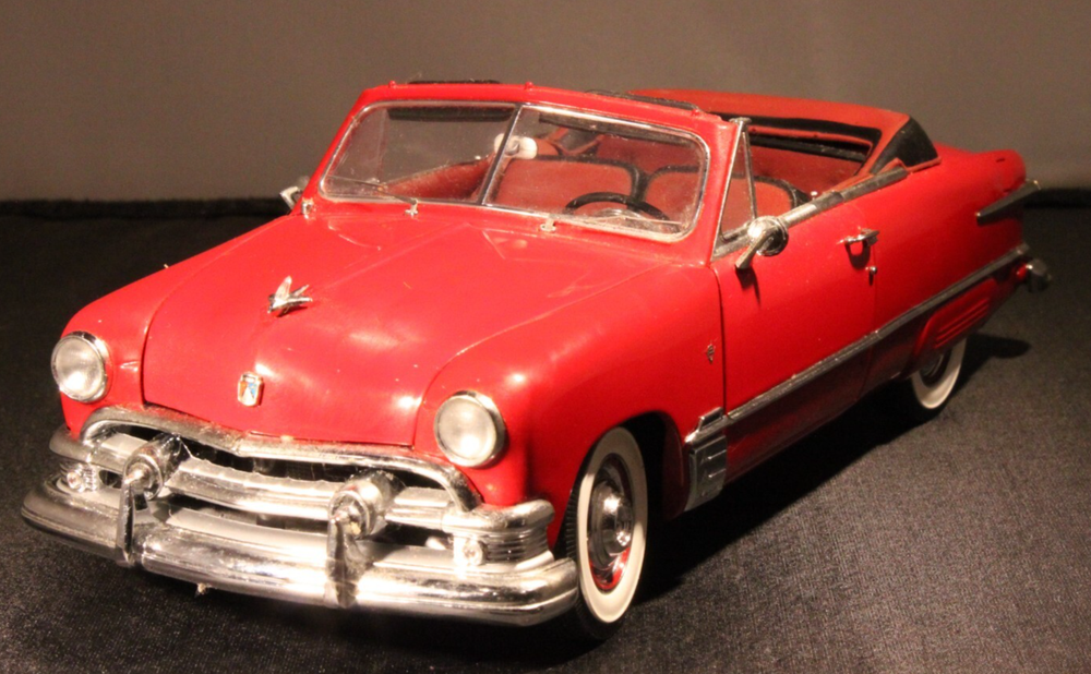 1951 Ford Deluxe Convertible Limited Edition 1:24 Danbury Mint No Box