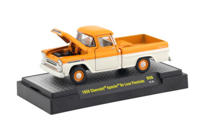 32500 29 M2 MACHINES AUTO TRUCKS 1959 CHEVY APACHE FLEETSIDE 4X4