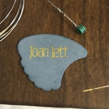 Joan Jett 2018 Warped Tour Guitar Pick Used Strings Setlist Concert Memorabilia