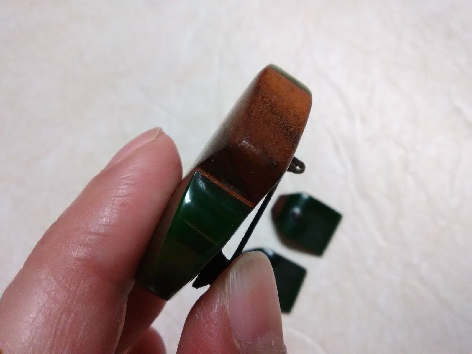 Vintage antique Bakelite & wood brooch / pin & matchi… Gem