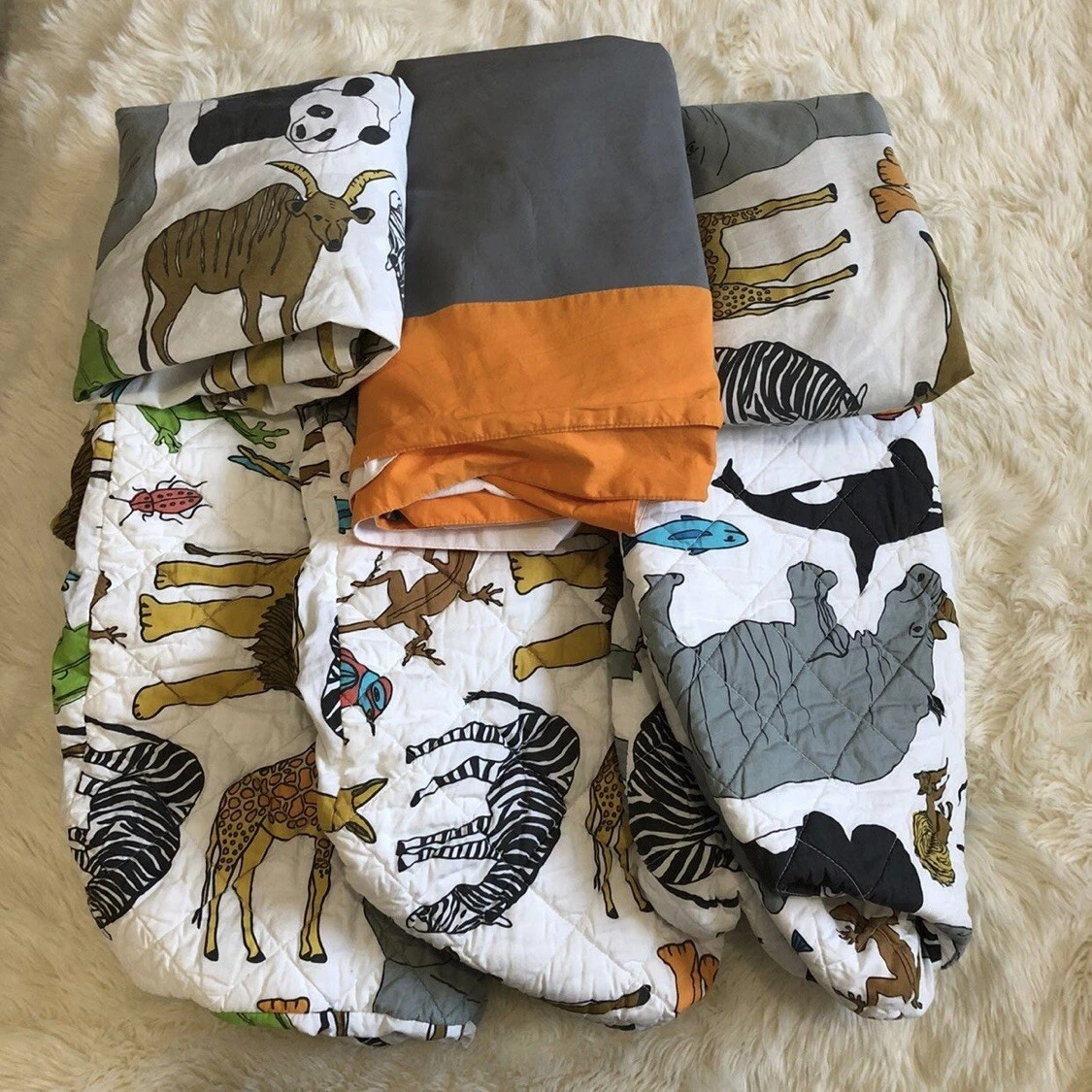 LAND OF NOD Crate & Kids Modern Animal Baby Crib Bedding: Sheets Changing Pad