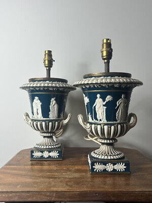 Wedgwood Borghese Queensware Victoria Ware große Vase Tischlampe Paar