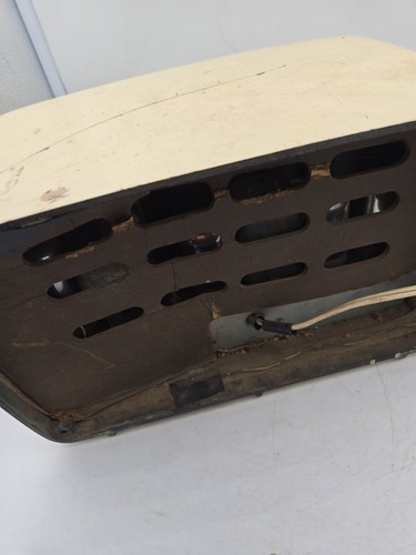 Radio d'epoca in bachelite Atomic Age Philco Transitone modello 42-PT92 da riparare  - Foto 6 di 14