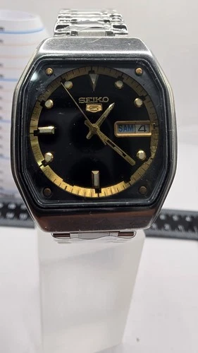 Seiko 5 Automatic 7009 8760 Day/Date Vintage Men's Watch Refurbished/ new bracel