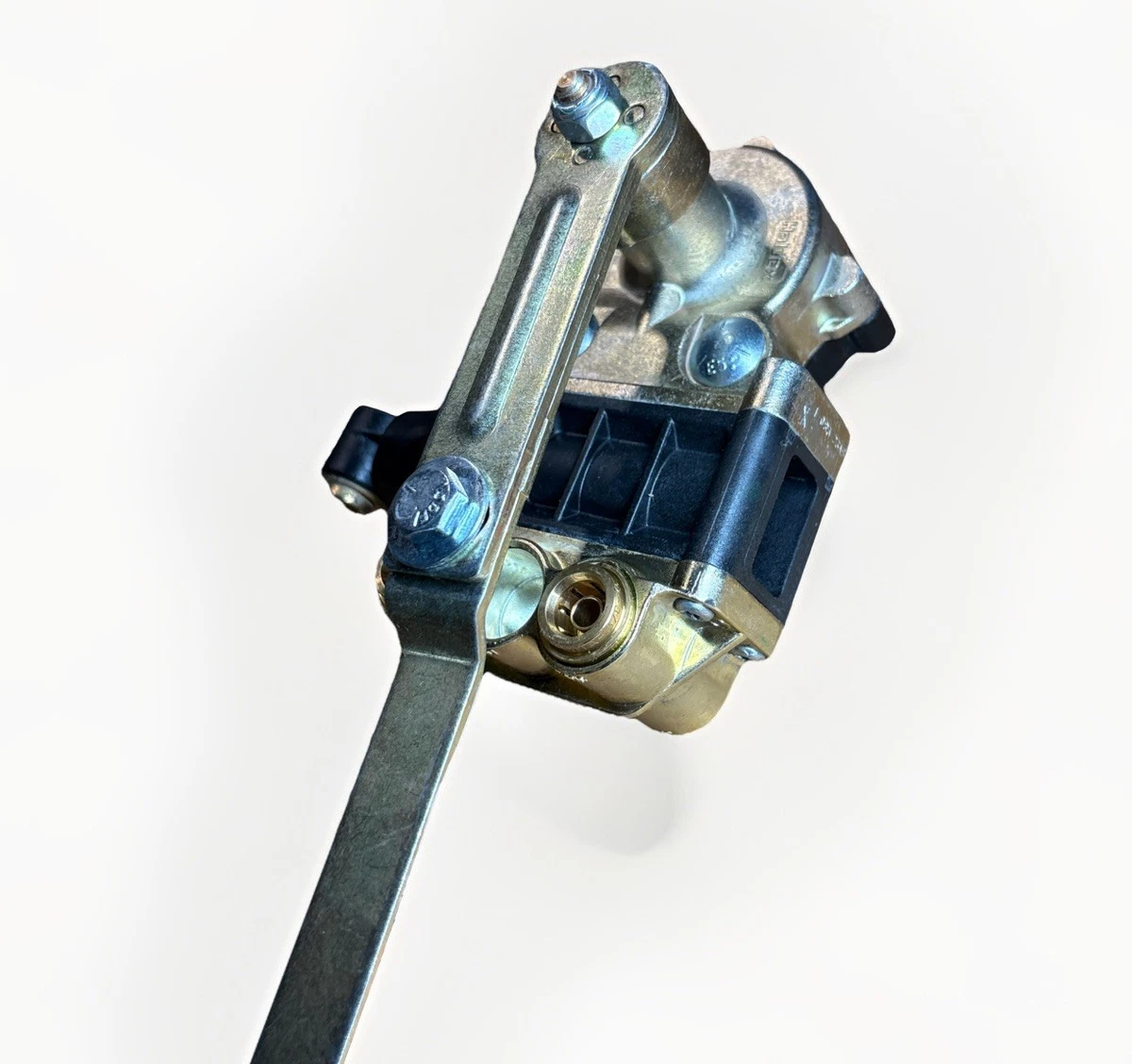 Haldex 90555375 Valve photo 4