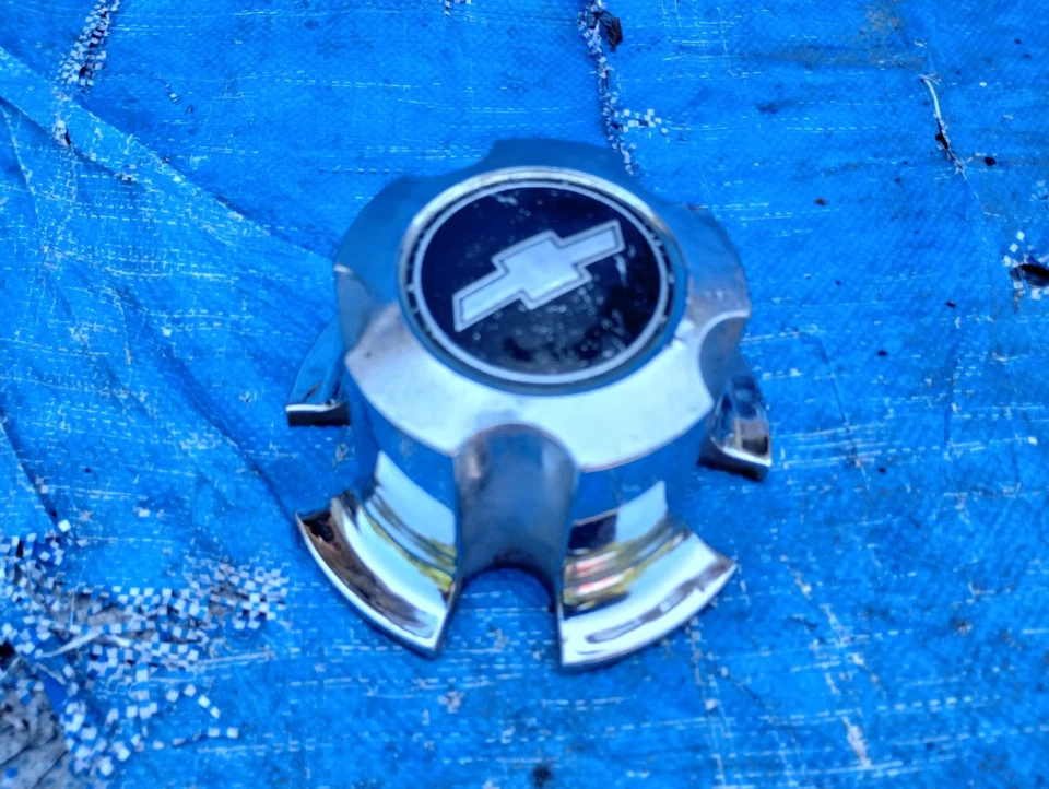  Tapa central de rueda OEM 1970-1981 Chevrolet Camaro, Chevelle, Nova Rallye Foto 2 de 4