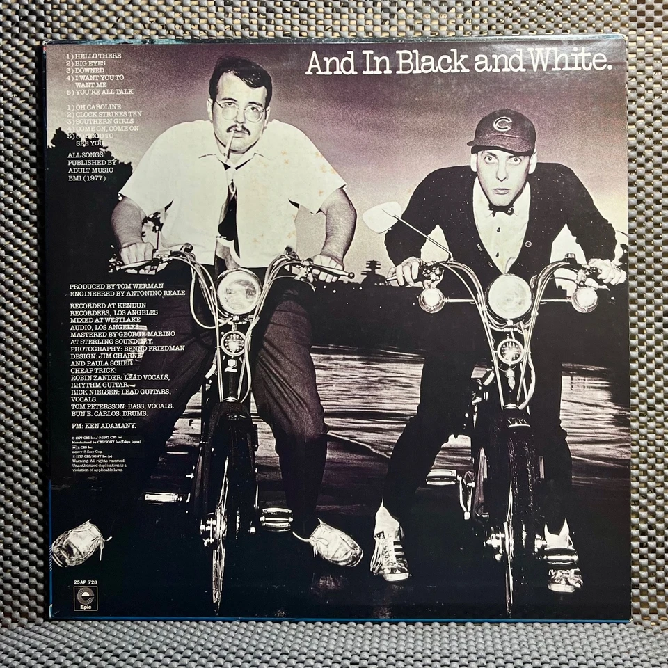 Cheap Trick - In Color [Vinyl LP - 1st Japan Press - 1977 - Epic - 25AP 728 - NM - Photo 3/4