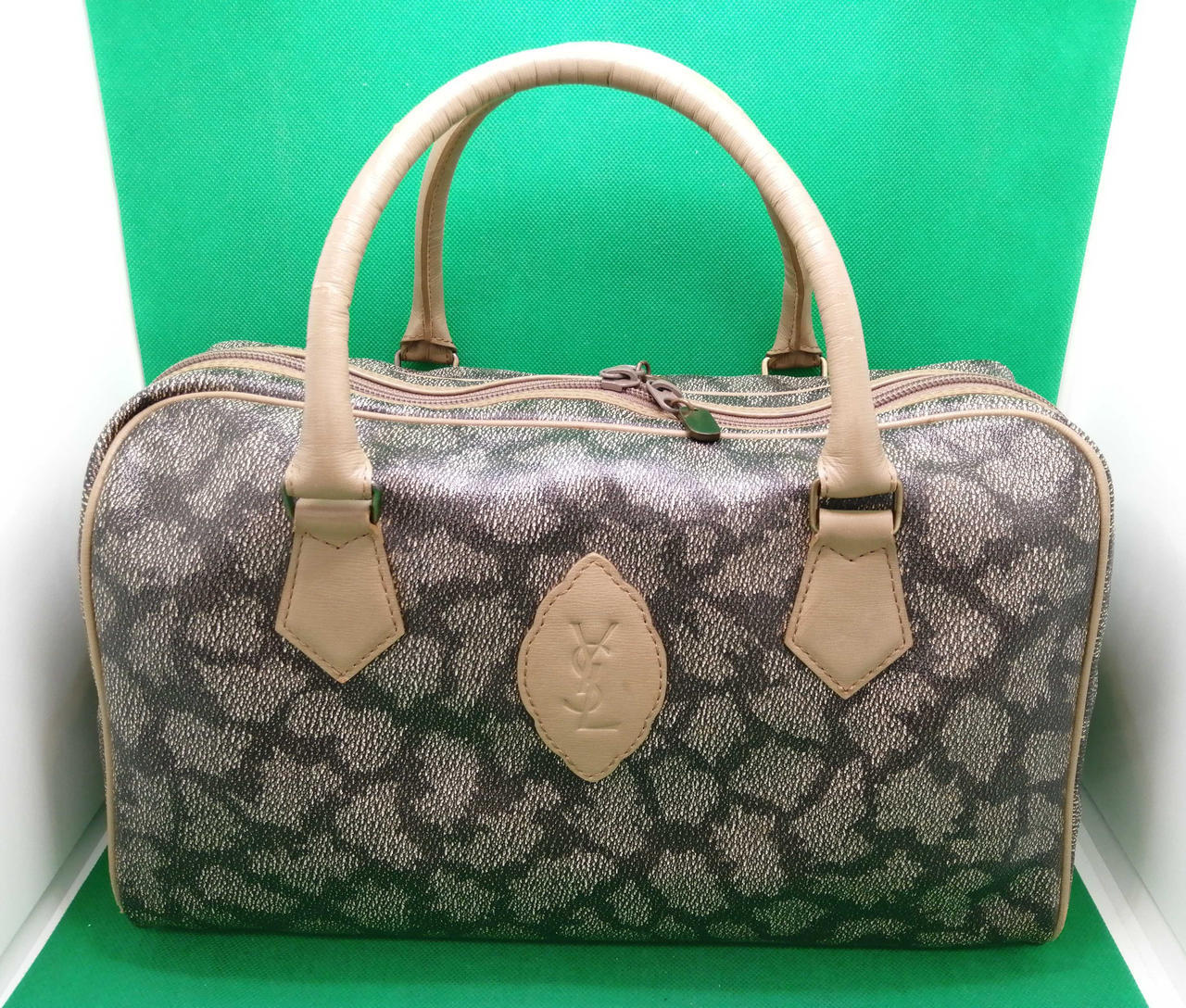 Borsa Yves Saint Laurent Boston 12 9 pollici