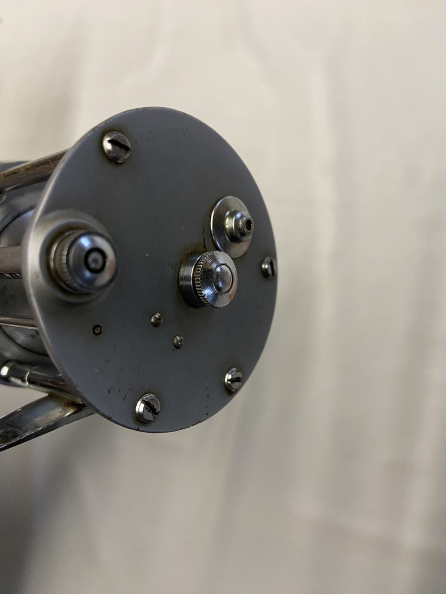 【 PFLUEGER SUPREME model 1576 】 Pflueger Supreme 1576 Free Spool In Clam Shell Case W / Inst